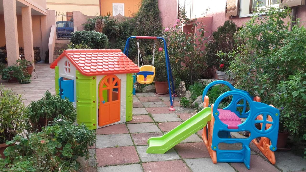 Corte Mannoni Porto Pozzo Exteriör bild