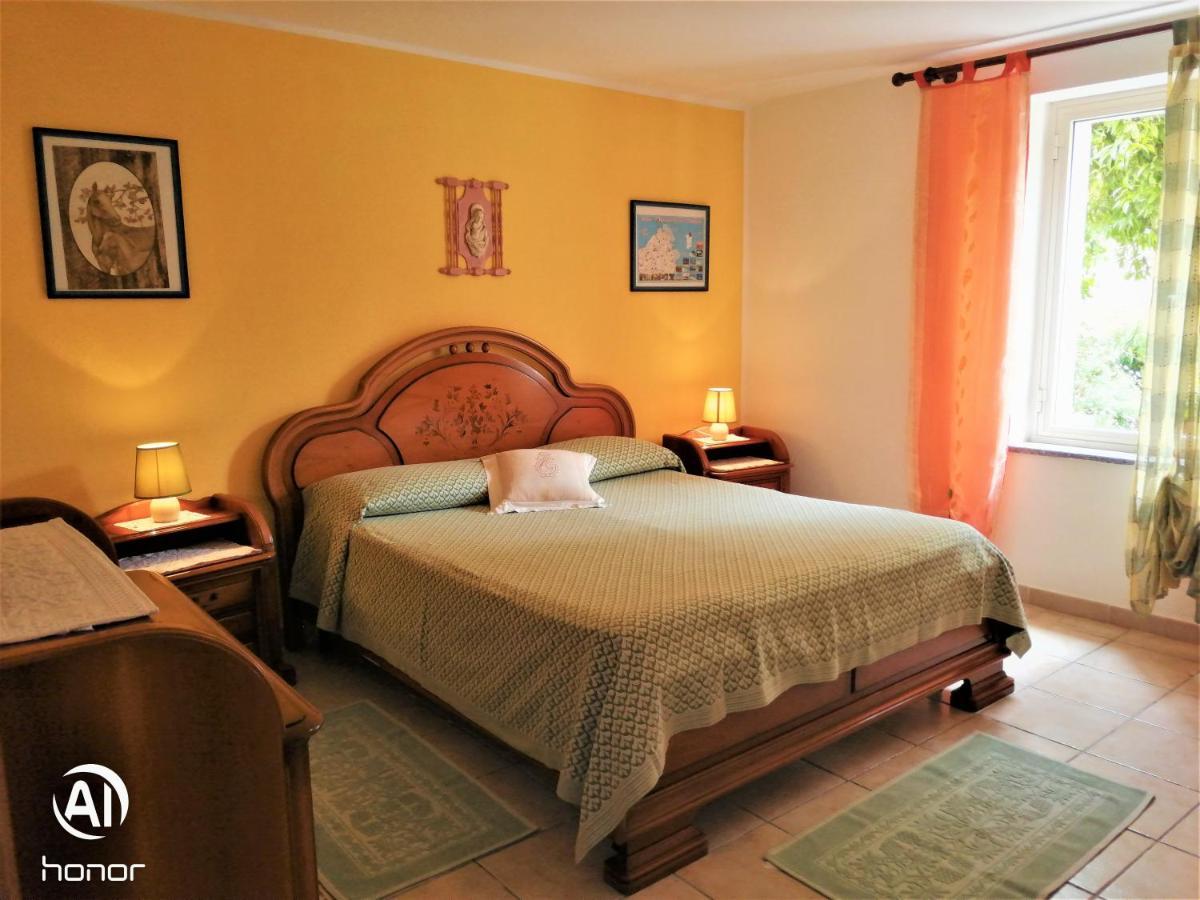 Corte Mannoni Porto Pozzo Exteriör bild