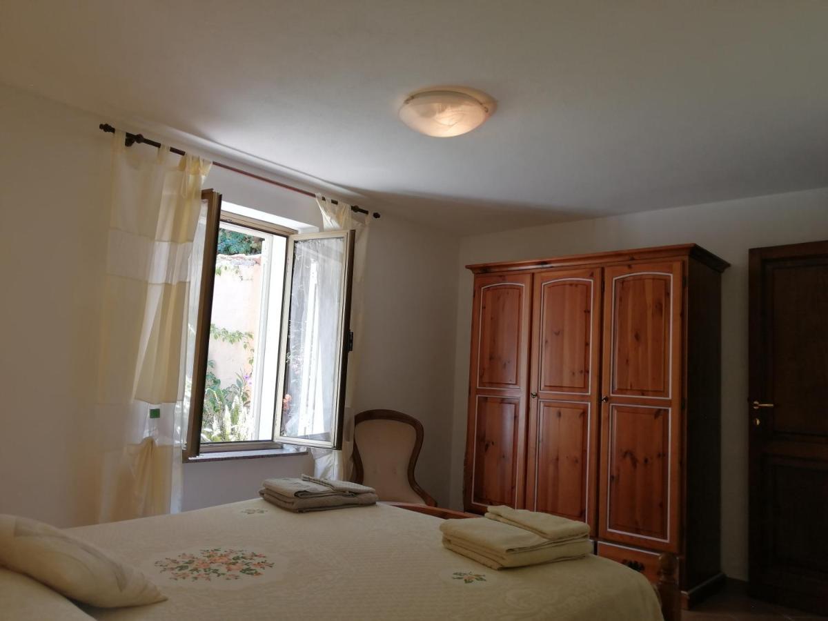 Corte Mannoni Porto Pozzo Exteriör bild