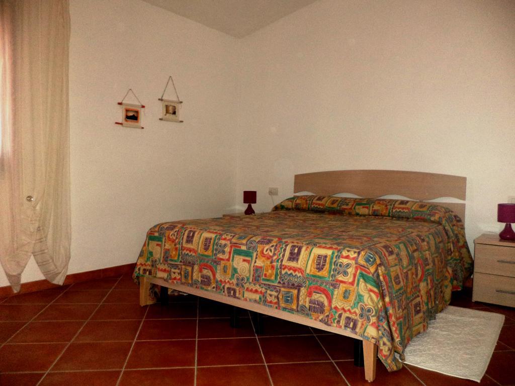 Corte Mannoni Porto Pozzo Exteriör bild
