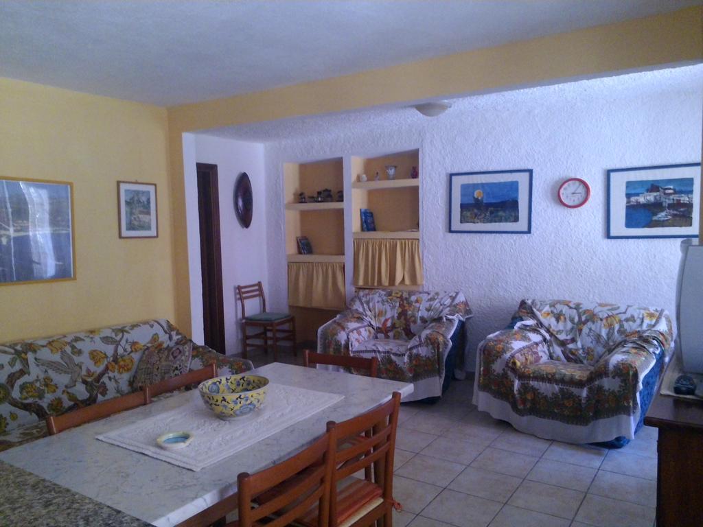 Corte Mannoni Porto Pozzo Exteriör bild