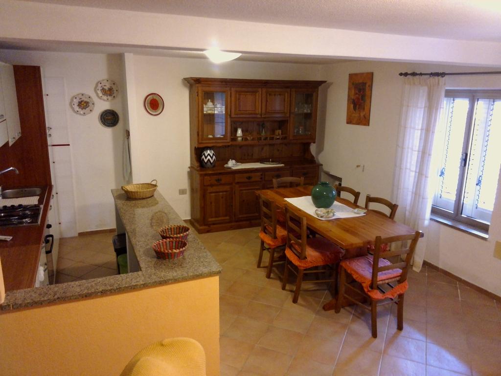 Corte Mannoni Porto Pozzo Exteriör bild
