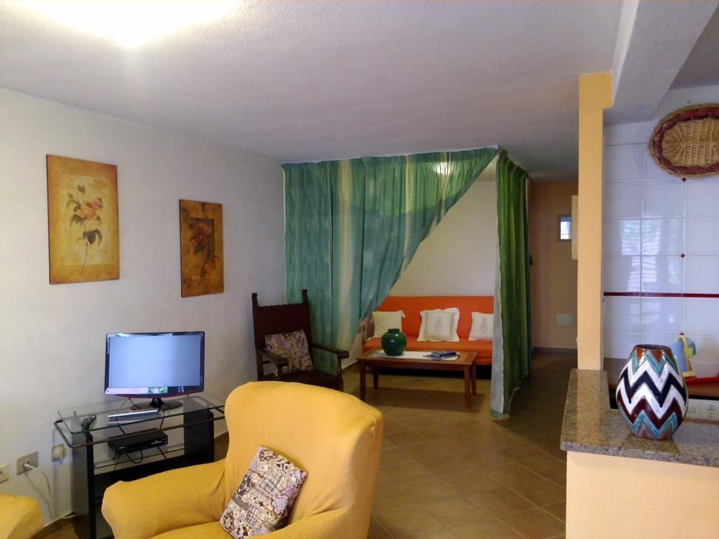 Corte Mannoni Porto Pozzo Exteriör bild