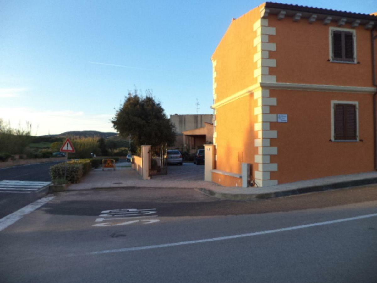 Corte Mannoni Porto Pozzo Exteriör bild